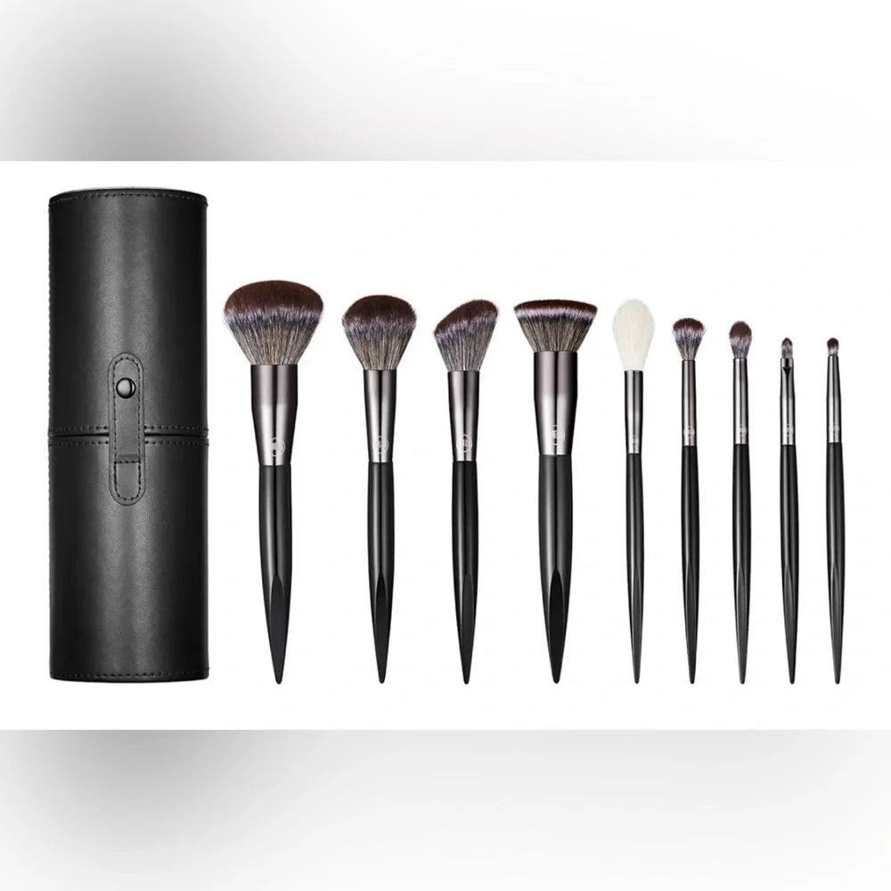 Lurella Cosmetics NWT Bite The Bullet Brush Set